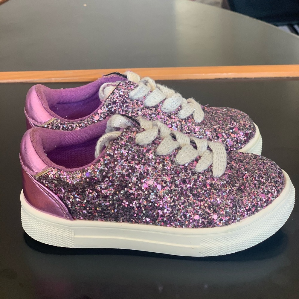 Like New Nina toddler girls size 8 shoes